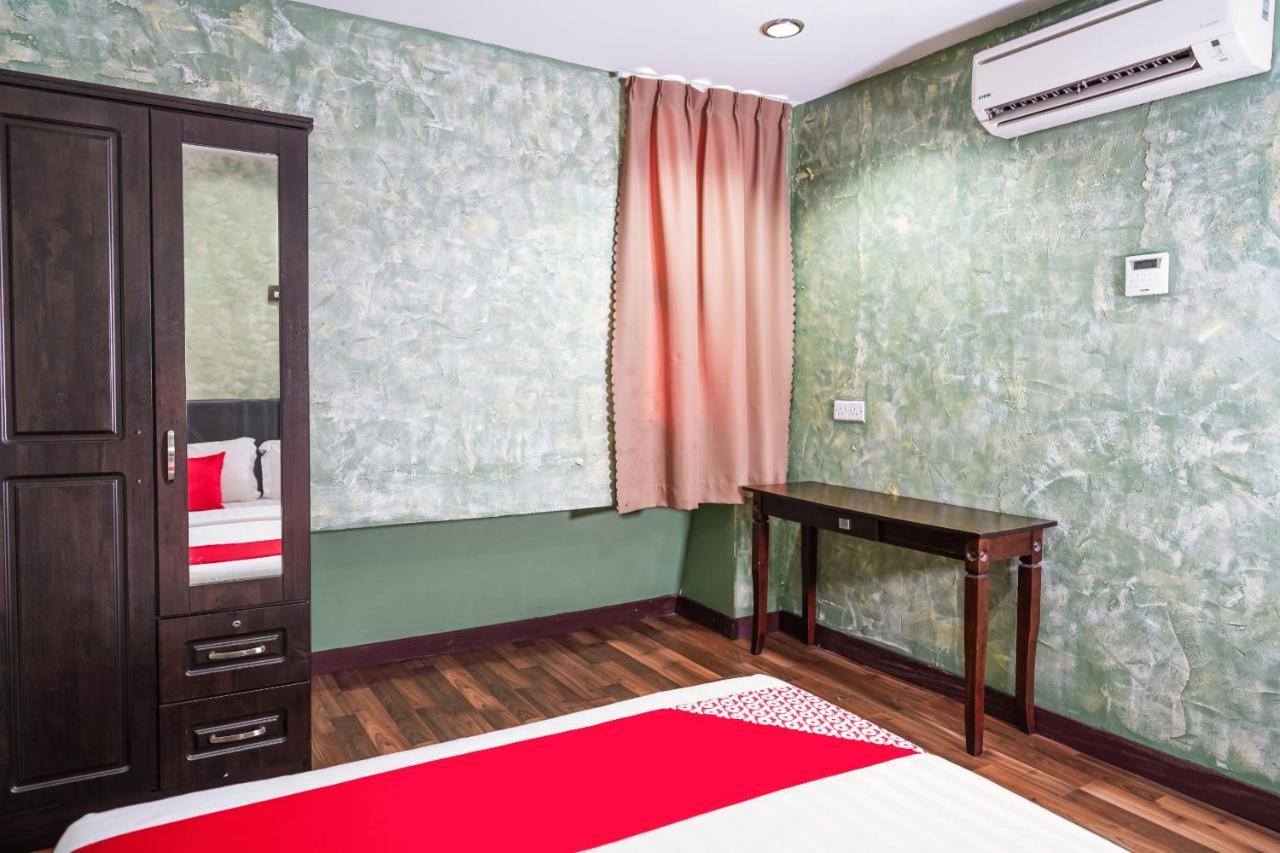 Oyo 1165 Kris Lodge Bintulu Exterior foto